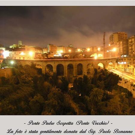 B&B Tarasia Ragusa Bagian luar foto