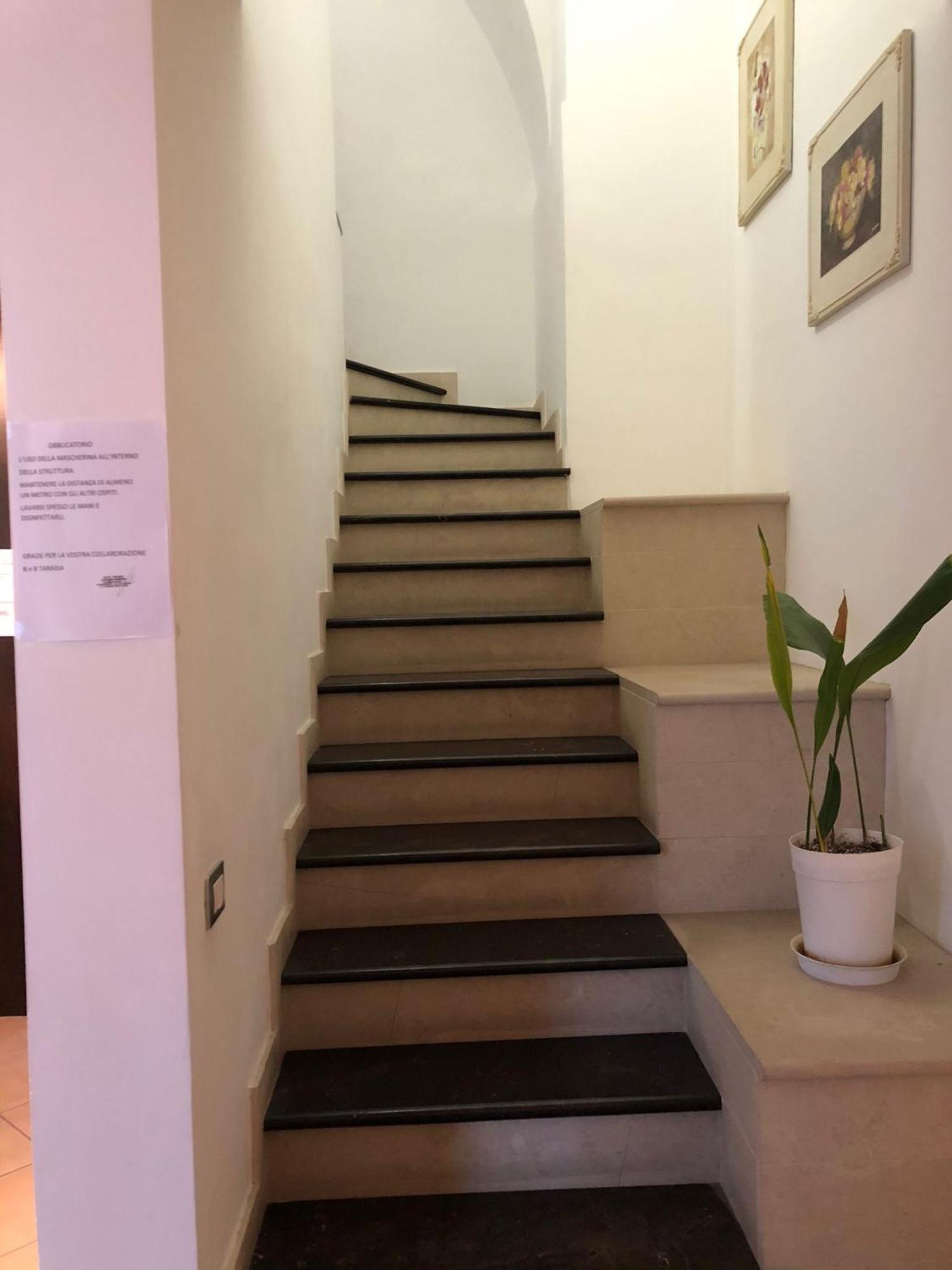 B&B Tarasia Ragusa Bagian luar foto