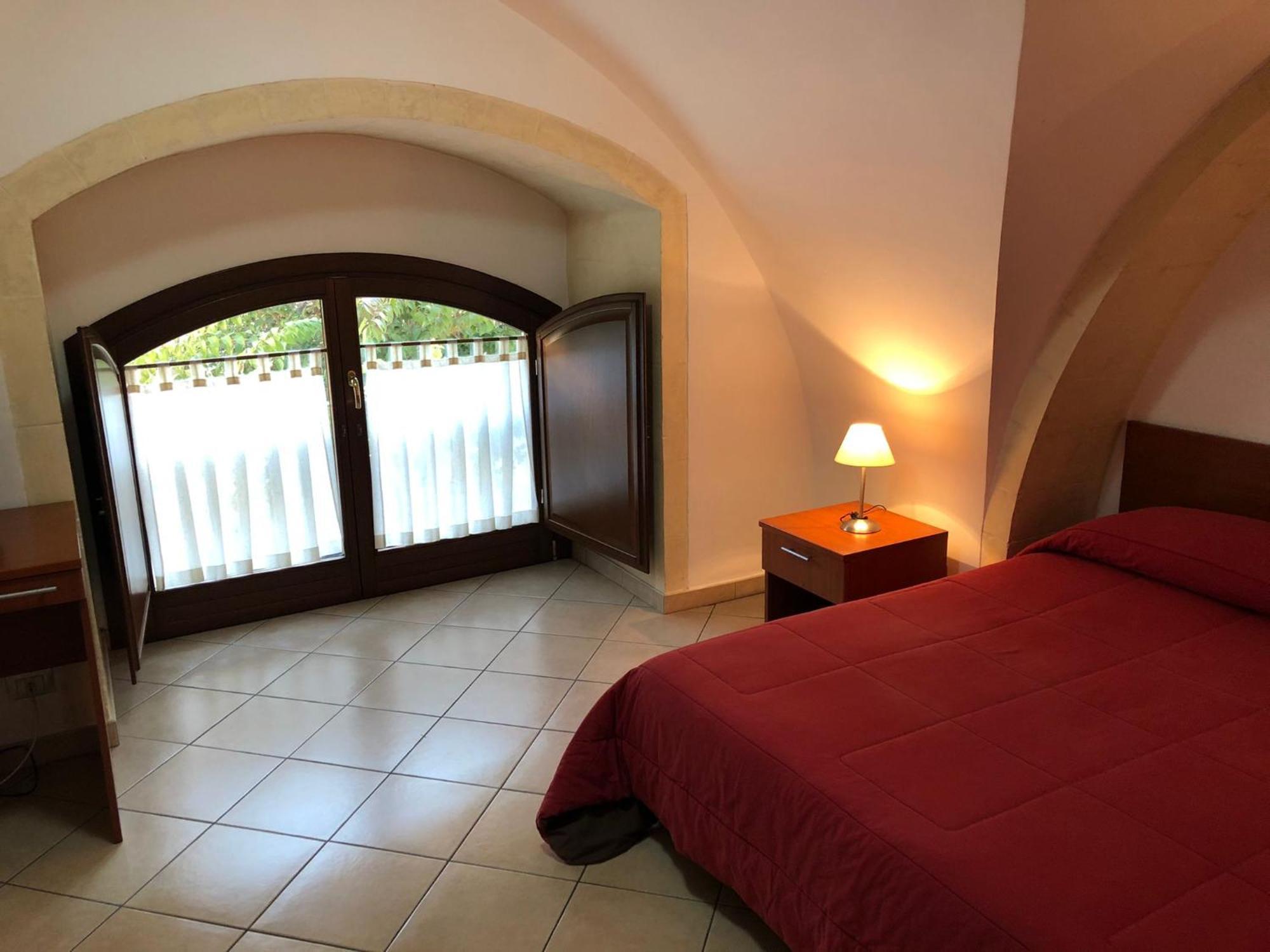 B&B Tarasia Ragusa Bagian luar foto