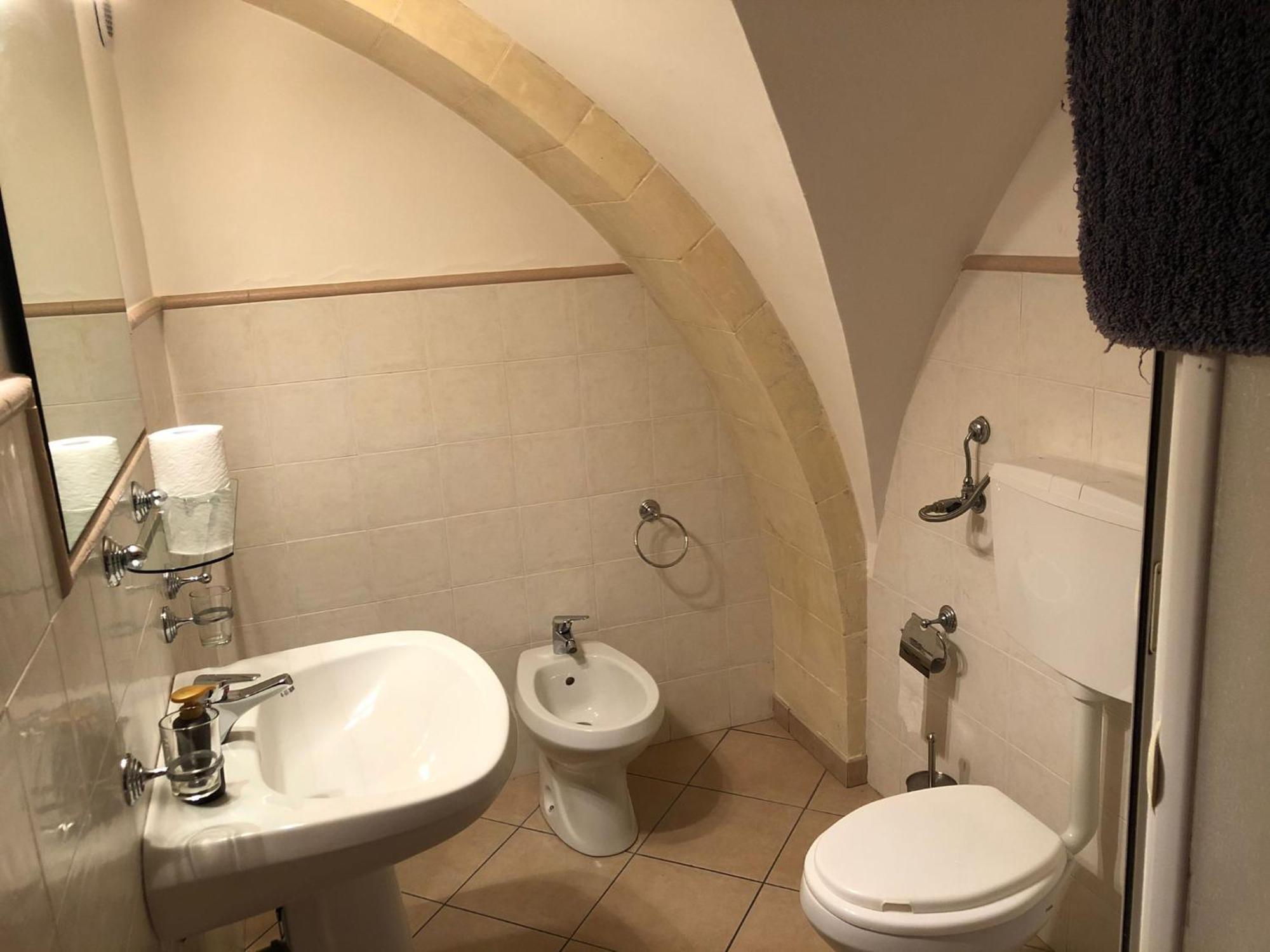 B&B Tarasia Ragusa Bagian luar foto